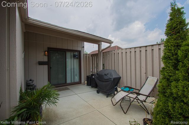 36028 Saint Ives Court, Clinton Charter Township, MI 48035