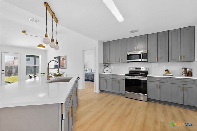 7306 Concerto Drive, San Antonio, TX 78266