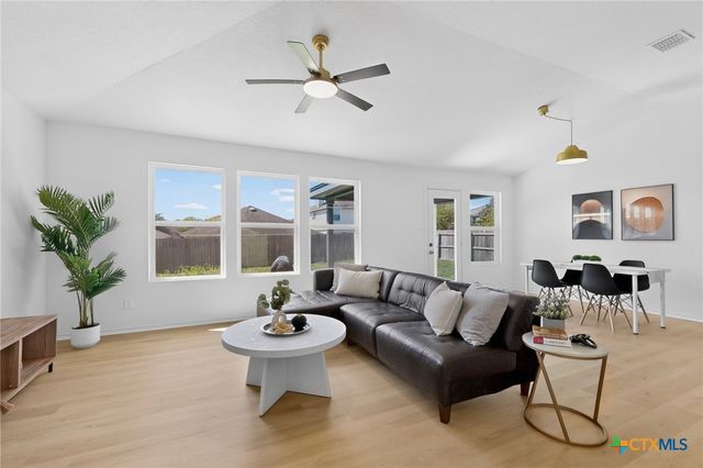 7306 Concerto Drive, San Antonio, TX 78266