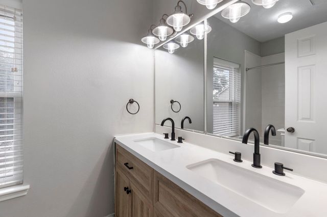 6827 Hollow Hearth Drive, Houston, TX 77084