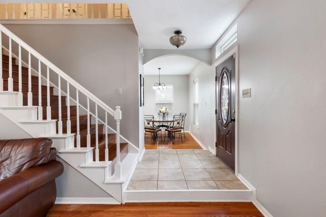 6827 Hollow Hearth Drive, Houston, TX 77084