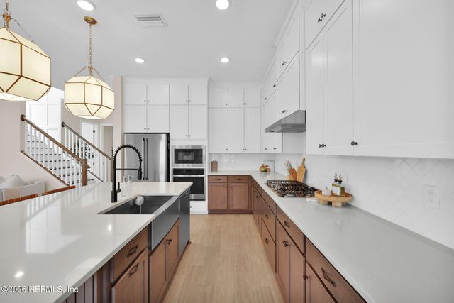 28 SOMERVILLE Drive, Ponte Vedra, FL 32081