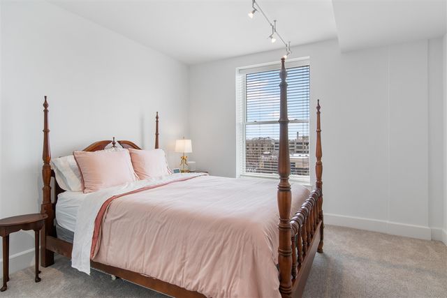 27 Library Street 703, Grand Rapids, MI 49503