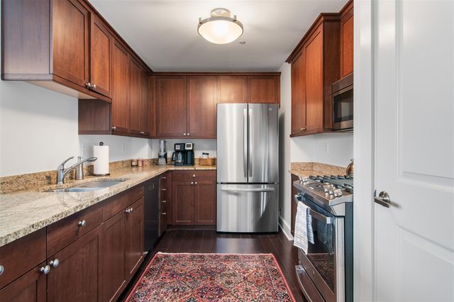 27 Library Street 703, Grand Rapids, MI 49503