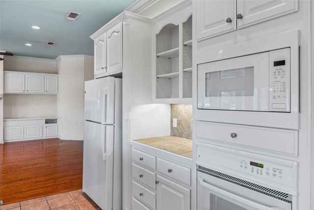 8608 Bellechase Road, Granbury, TX 76049