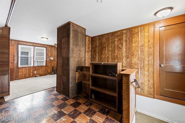 24844 Notre Dame Street, Dearborn, MI 48124