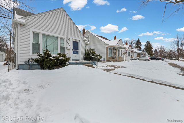 24844 Notre Dame Street, Dearborn, MI 48124