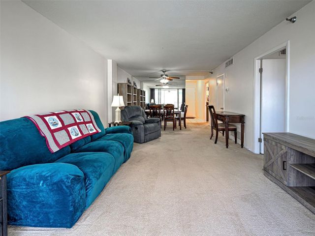 244 SAINT AUGUSTINE AVENUE 204, Venice, FL 34285