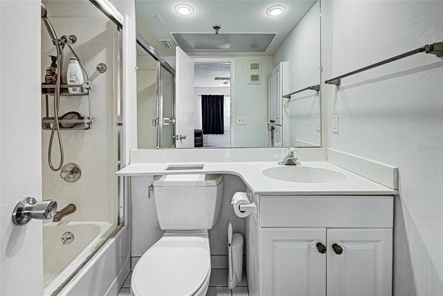 244 SAINT AUGUSTINE AVENUE 204, Venice, FL 34285