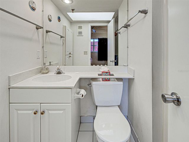 244 SAINT AUGUSTINE AVENUE 204, Venice, FL 34285