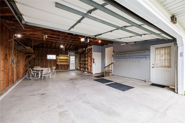 16475 Woodchuck Aly, Kendall, NY 14476