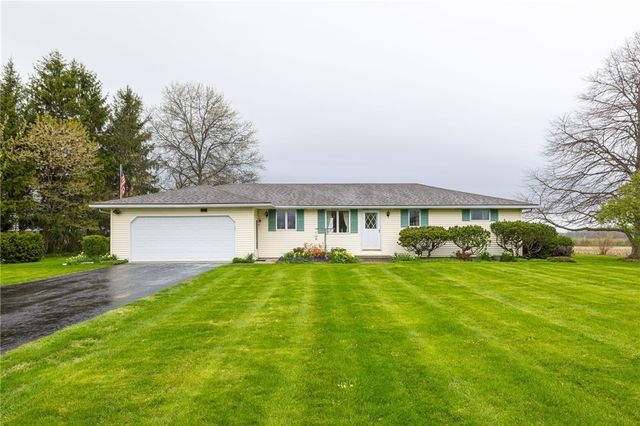 16475 Woodchuck Aly, Kendall, NY 14476