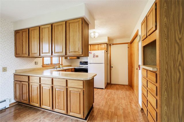 16475 Woodchuck Aly, Kendall, NY 14476