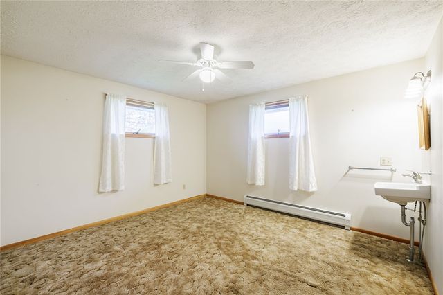 16475 Woodchuck Aly, Kendall, NY 14476