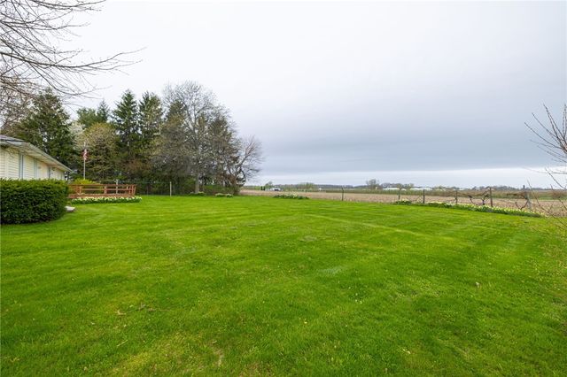 16475 Woodchuck Aly, Kendall, NY 14476