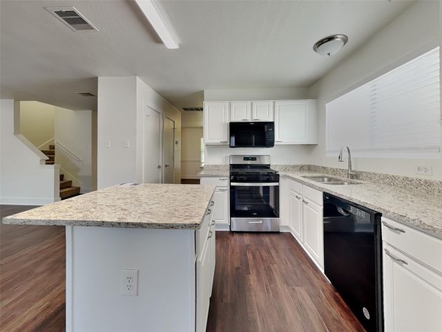 26880 Haileys Manor, Kingwood, TX 77339