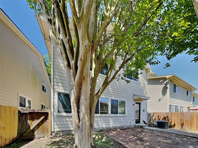 26880 Haileys Manor, Kingwood, TX 77339