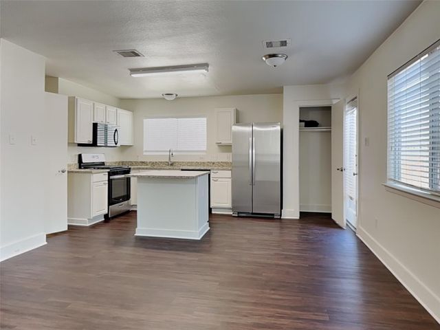 26880 Haileys Manor, Kingwood, TX 77339