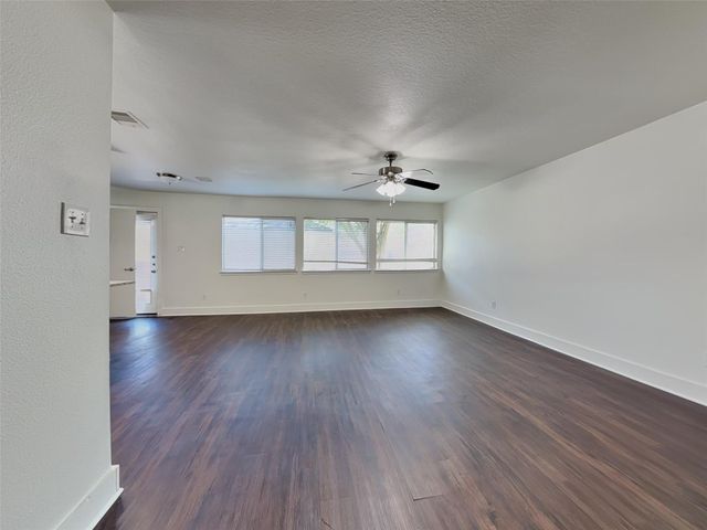 26880 Haileys Manor, Kingwood, TX 77339