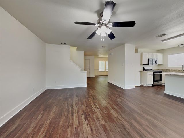 26880 Haileys Manor, Kingwood, TX 77339