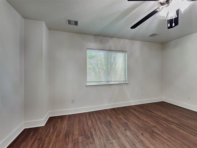 26880 Haileys Manor, Kingwood, TX 77339