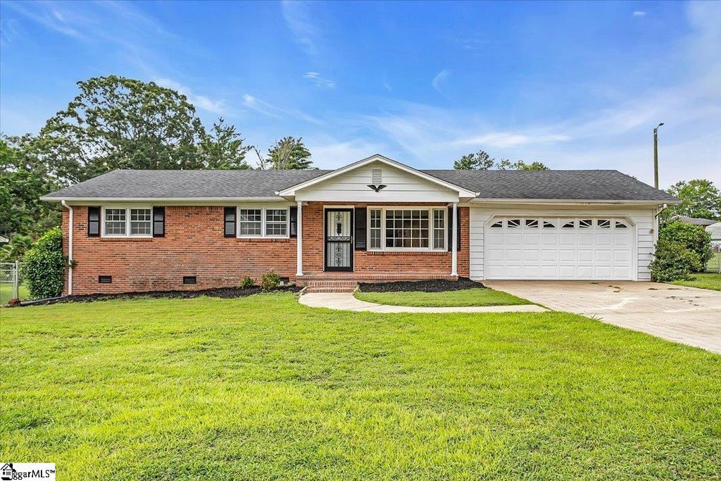 102 Lawton Street, Greer, SC 29651