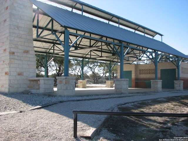 233 ROSINWEED DR, Spring Branch, TX 78070
