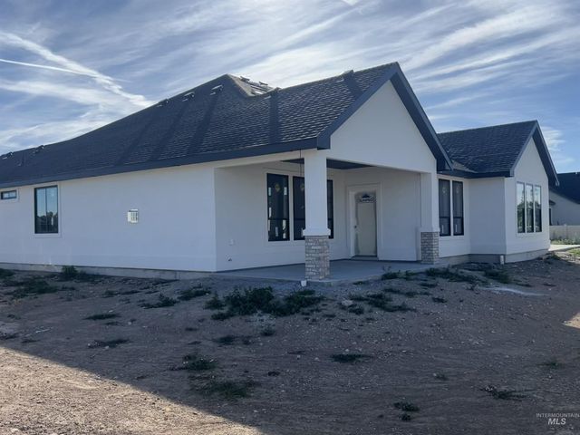 L16 B1 E Midberry Ct, Nampa, ID 83687