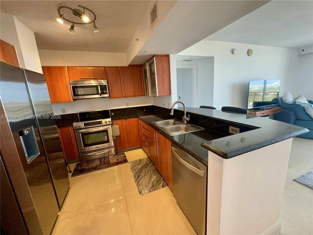 3232 SW 22nd Ter 1604, Miami, FL 33145