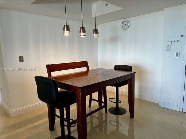 3232 SW 22nd Ter 1604, Miami, FL 33145