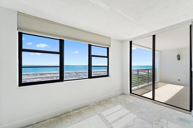 900 Ocean Drive 106, Juno Beach, FL 33408