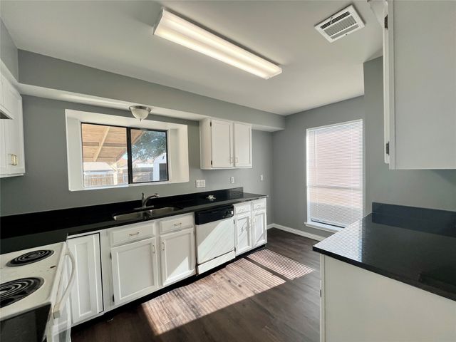 2532 Independence Drive, Mesquite, TX 75150