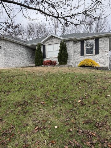 105 W Twin Oak Drive, Nixa, MO 65714