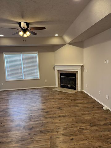 105 W Twin Oak Drive, Nixa, MO 65714