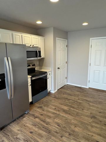 105 W Twin Oak Drive, Nixa, MO 65714