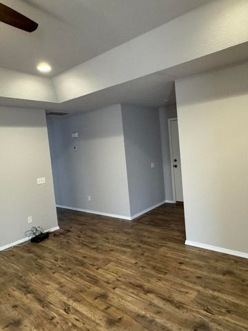 105 W Twin Oak Drive, Nixa, MO 65714