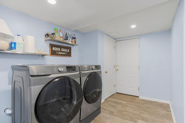 3010 W 72nd Terrace, Prairie Village, KS 66208