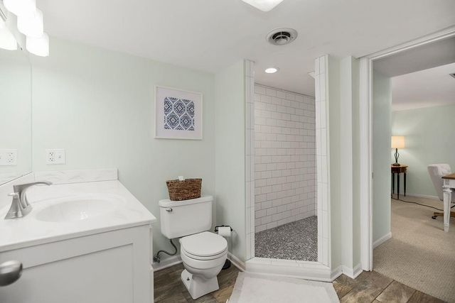 3010 W 72nd Terrace, Prairie Village, KS 66208