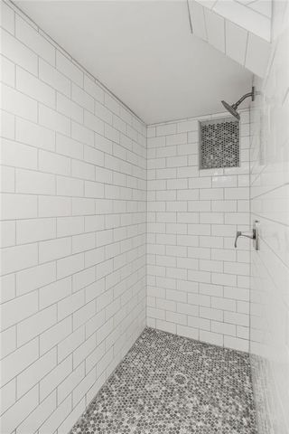 3010 W 72nd Terrace, Prairie Village, KS 66208