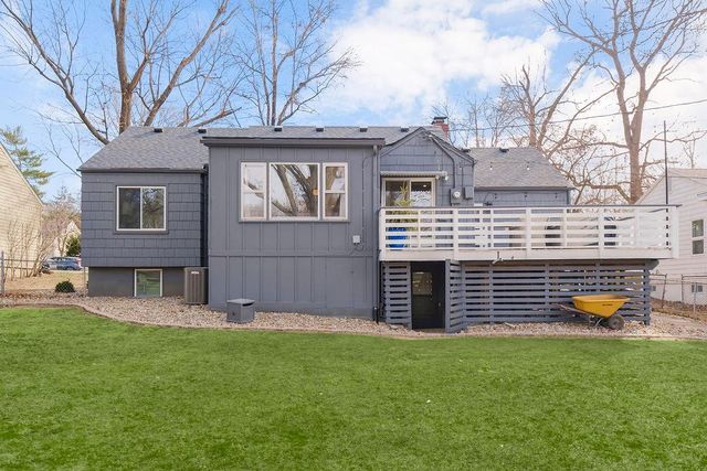 3010 W 72nd Terrace, Prairie Village, KS 66208