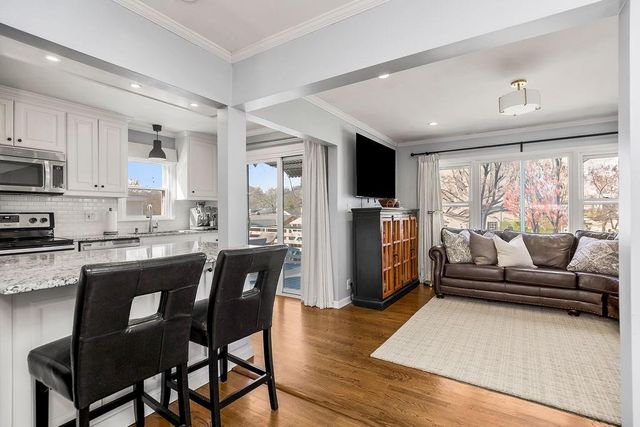 3010 W 72nd Terrace, Prairie Village, KS 66208