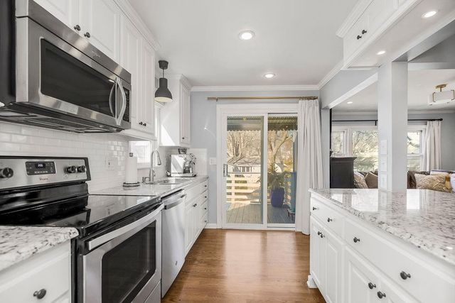 3010 W 72nd Terrace, Prairie Village, KS 66208