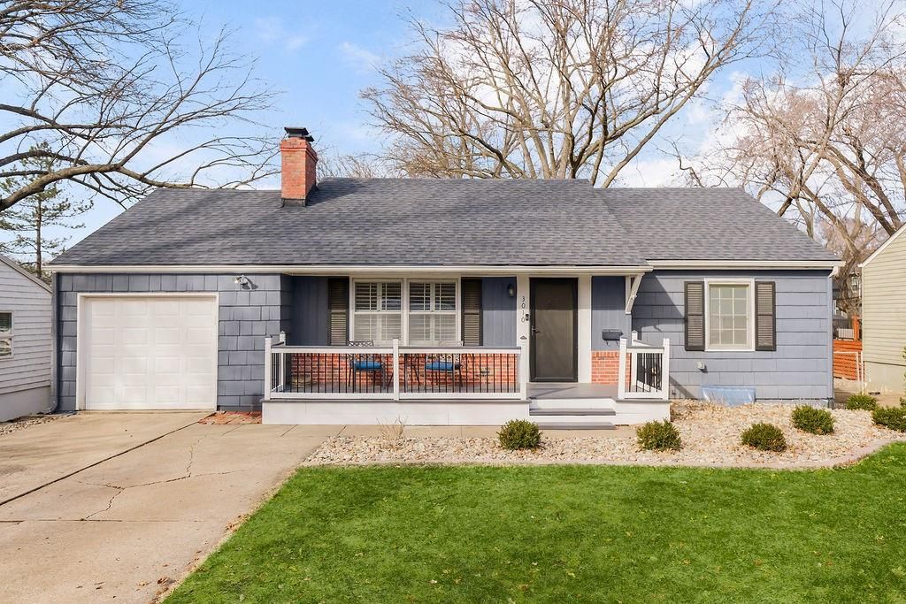 3010 W 72nd Terrace, Prairie Village, KS 66208