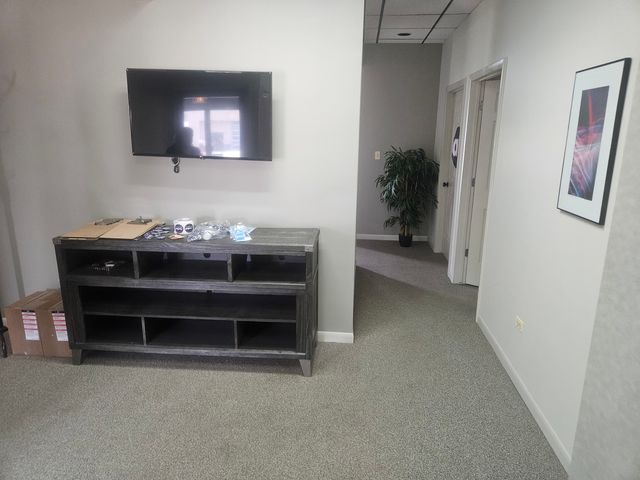 8233 S Harlem Avenue, Bridgeview, IL 60455