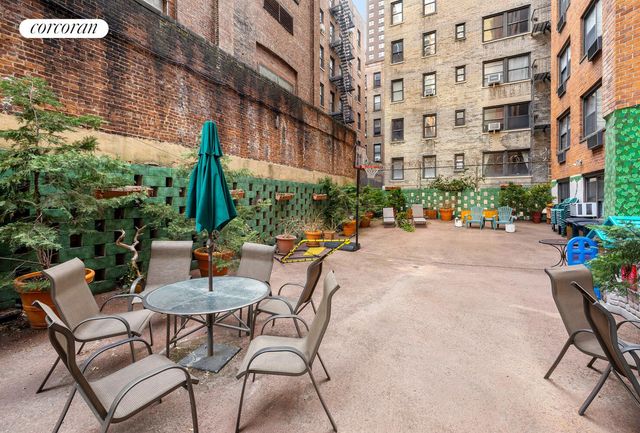 347 E 53rd St Apt 1C, New York City, NY 10022