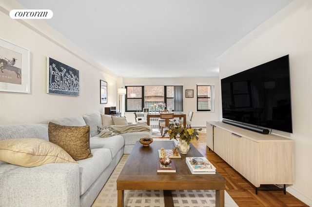 347 E 53rd St Apt 1C, New York City, NY 10022