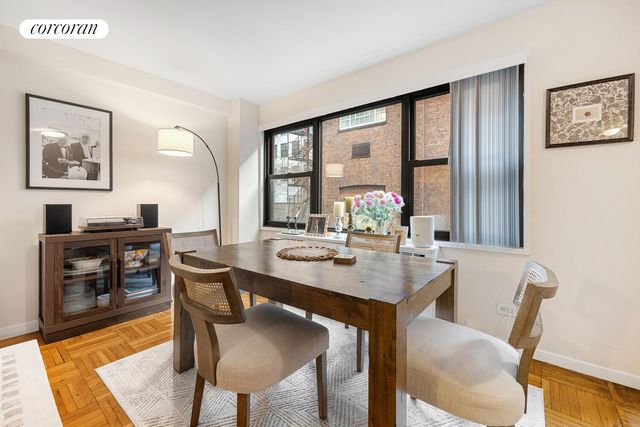 347 E 53rd St Apt 1C, New York City, NY 10022