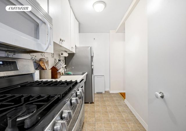 347 E 53rd St Apt 1C, New York City, NY 10022