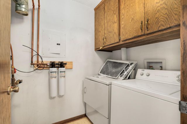 4185 Hilltop Point, Eagan, MN 55123