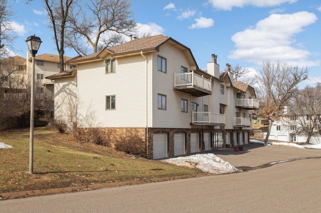 4185 Hilltop Point, Eagan, MN 55123